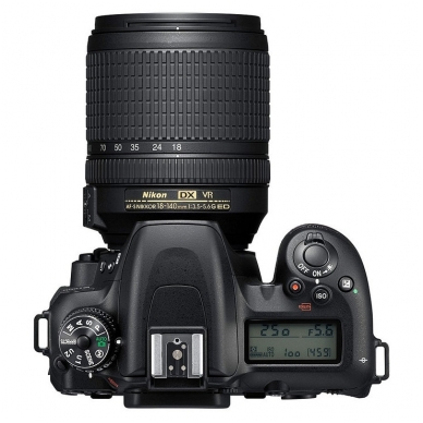 Nikon D7500 NIKKOR 18-140mm f/3.5-5.6G ED VR 2