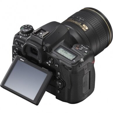 Nikon D780 + AF-S 24-120mm f/4G ED VR 4