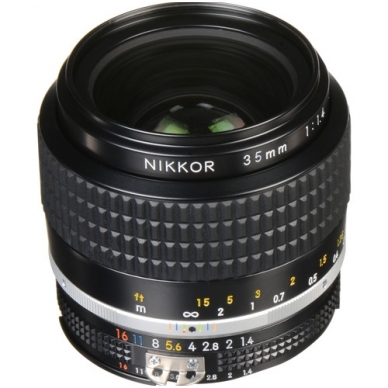Nikon Nikkor AIS 35mm f/1.4 Manual Focus