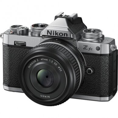 Nikon Z 40mm F/2 (SE) 3