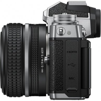 Nikon Z FC + Z 28MM F/2.8 SE 5